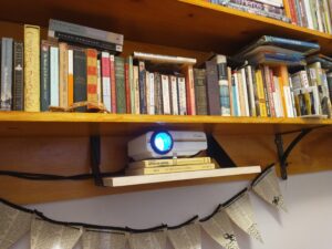 DIY: Pan:oramic/demic Projector Screen Project