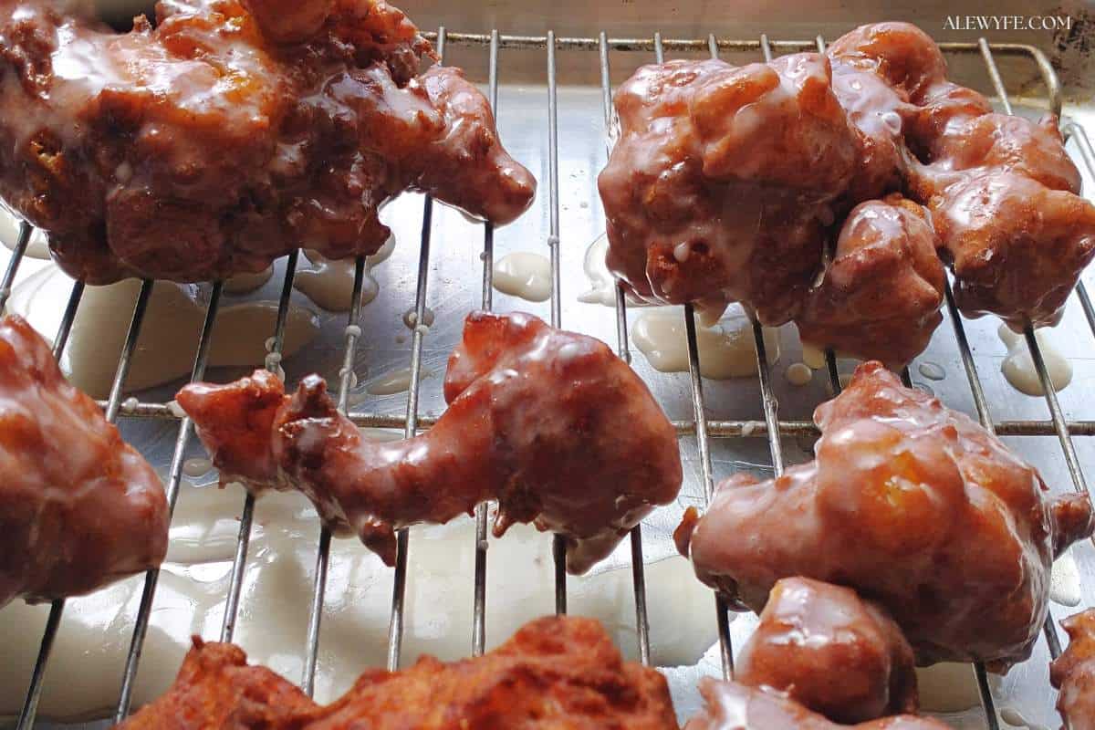 apple fritters with vanilla glaze