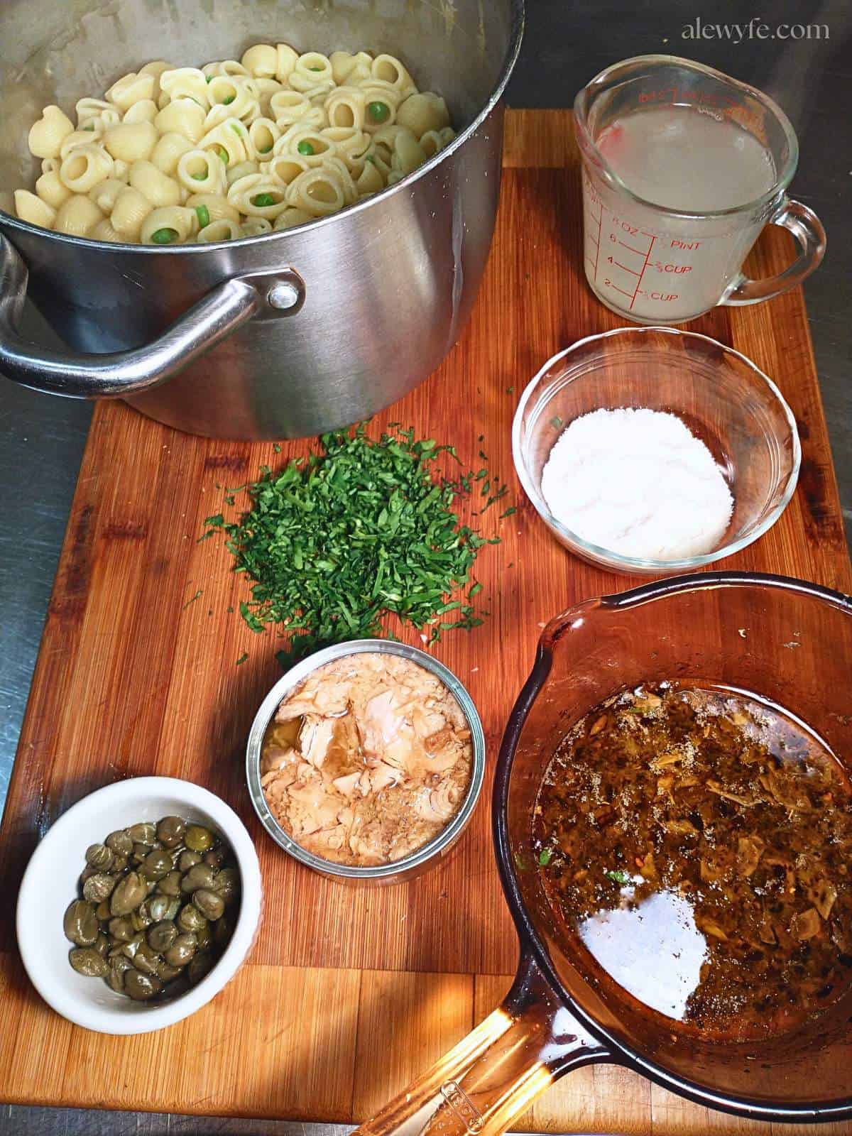 Photo of all the remaining ingredients for spicy tuna pasta just before combining to make the sauce.